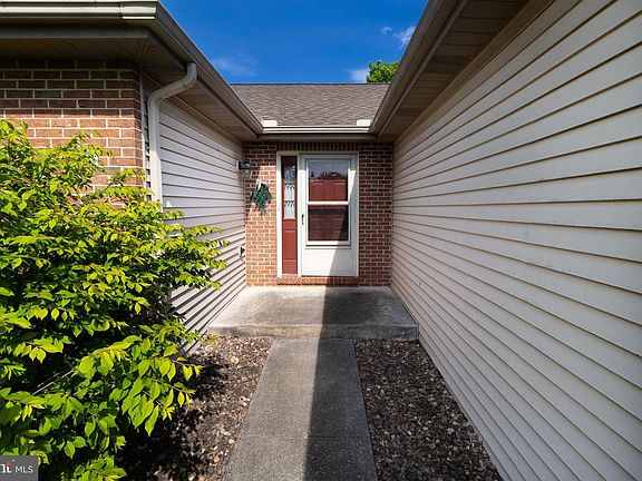 3rd image of 7 Southfield Rd