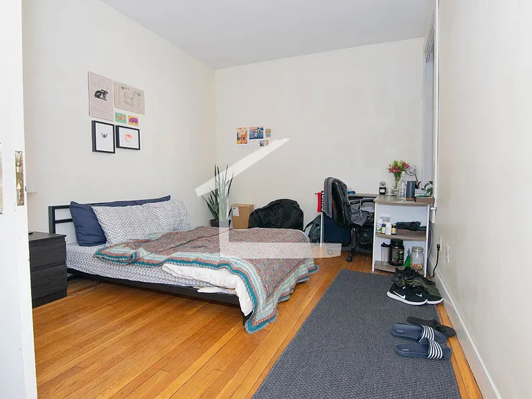 80 Gibbs St #3 — Photo 5