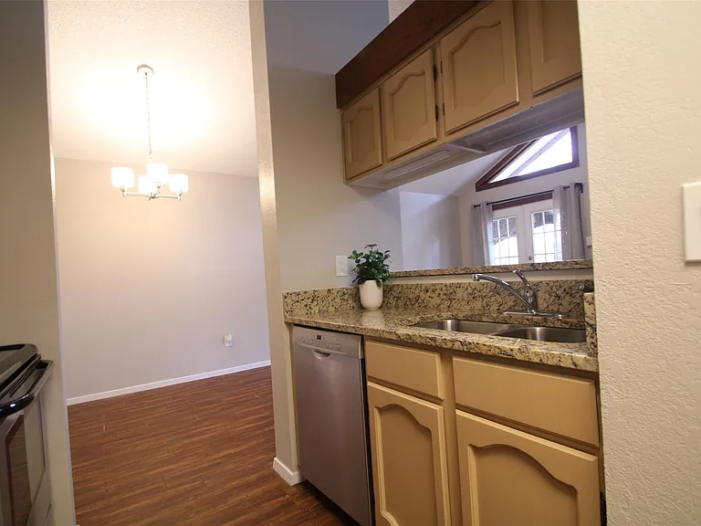 1712 Cinnamon Path #A — Photo 10