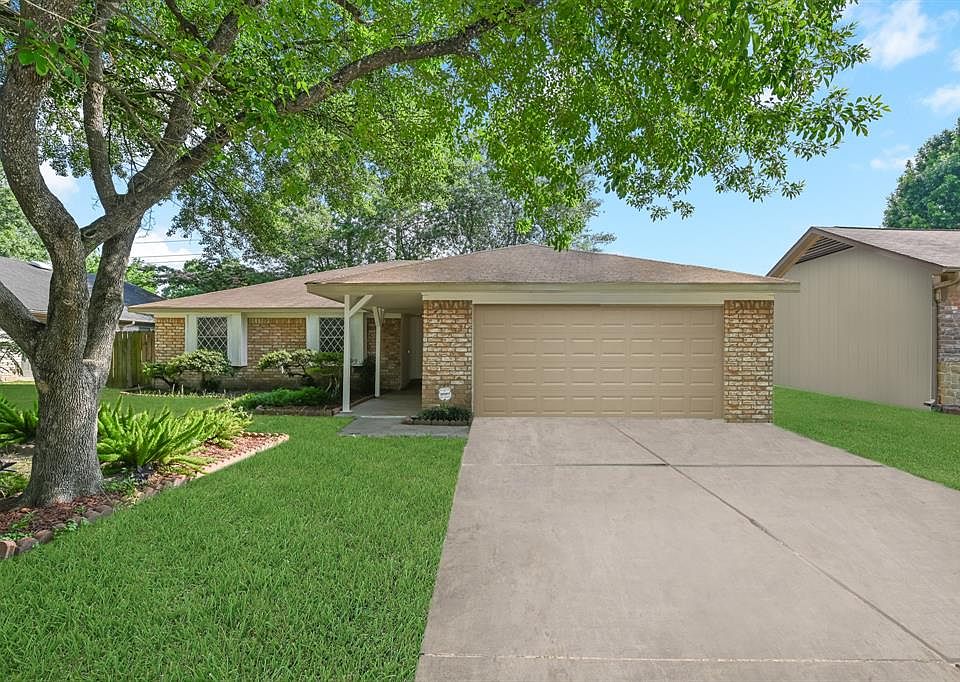 1st image of 6915 Desert Rose Ln