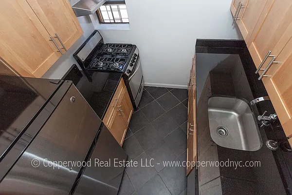 Rented by Copperwood Real Estate | media 14