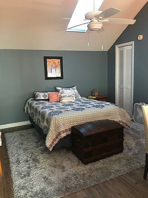Upstairs loft bedroom
