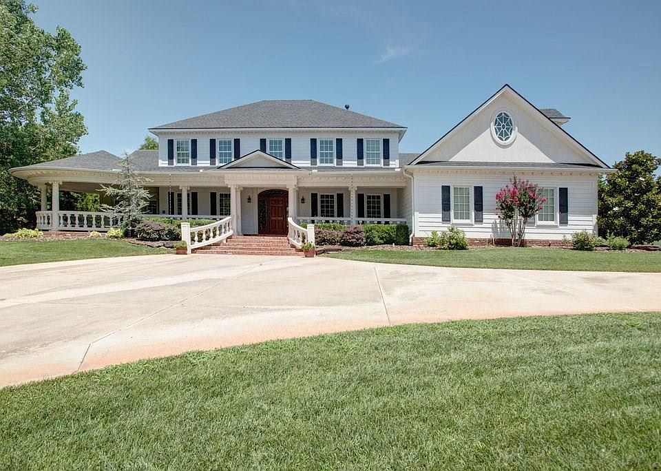 1st image of 10800 Pond Meadow Dr