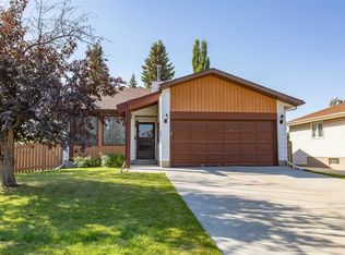 9 N Rollis St, Red Deer, AB T4P 2Y6