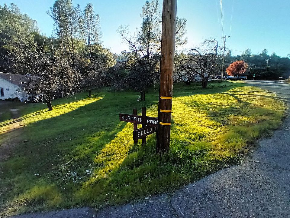 9815 Sequoia Rd, at Klamath 