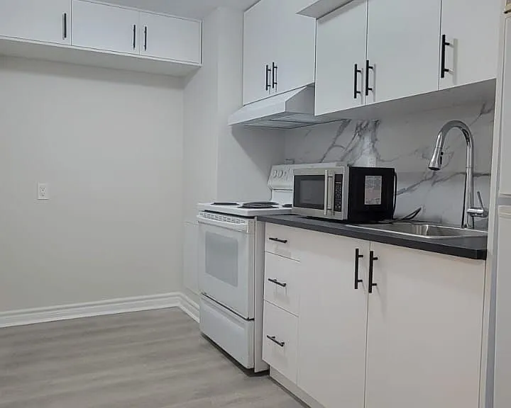 5 Greenwood Cres — Photo 7