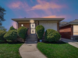 9912 S Prairie Ave, Chicago, IL 60628