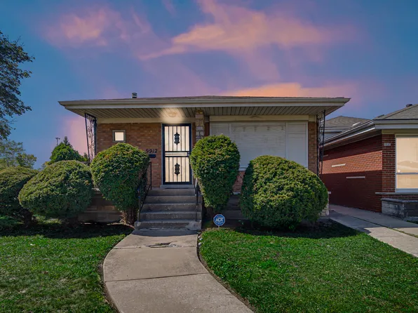 9912 S Prairie Ave, Chicago, IL 60628