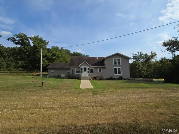 26287 Radcliff Dr, Richland, MO 65556