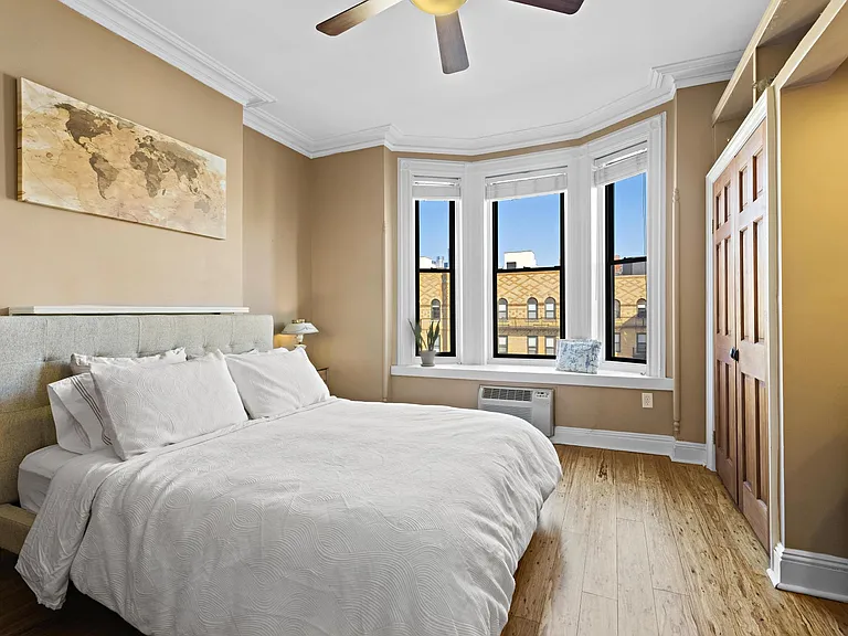 1214 Washington St #8 — Photo 8