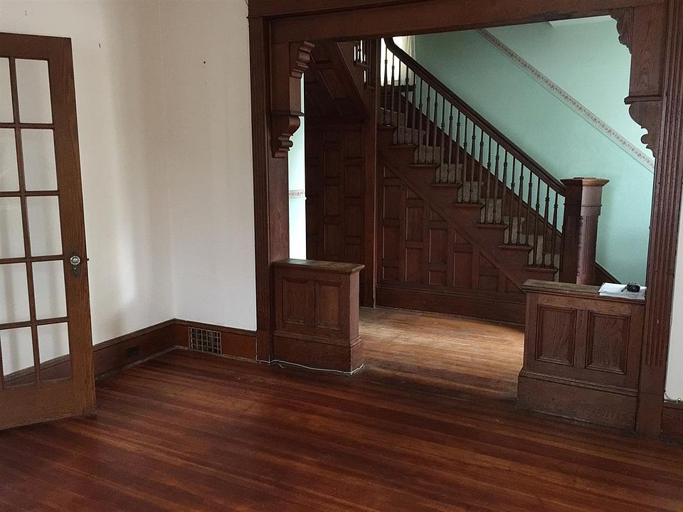 2nd image of 90 Highland Ave