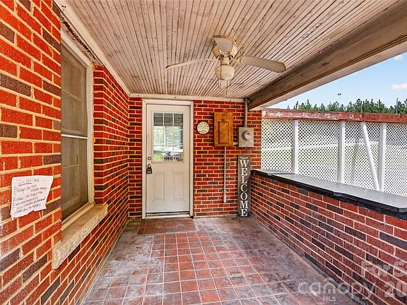 3rd image of 107 Carderwoody Rd