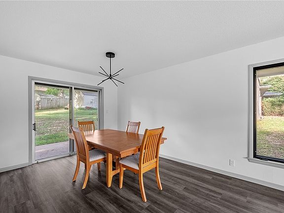 5th image of 4598 E Oakwood Dr