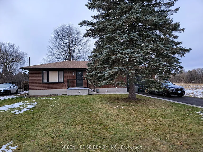 34 Stanley Ave — Photo 1