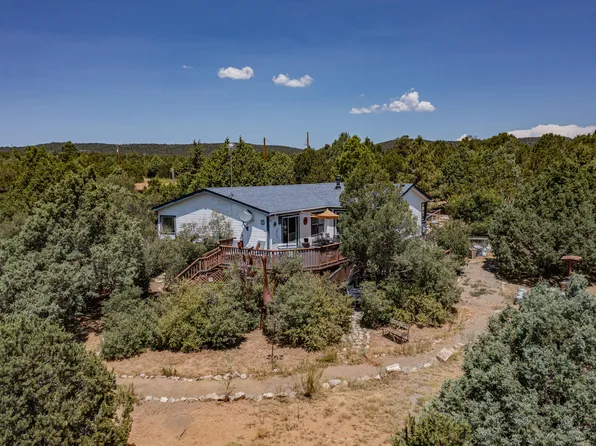 24 Lower Juan Tomas Rd, Tijeras, NM 87059