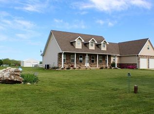 296 Merritt Rd, Clever, MO 65631