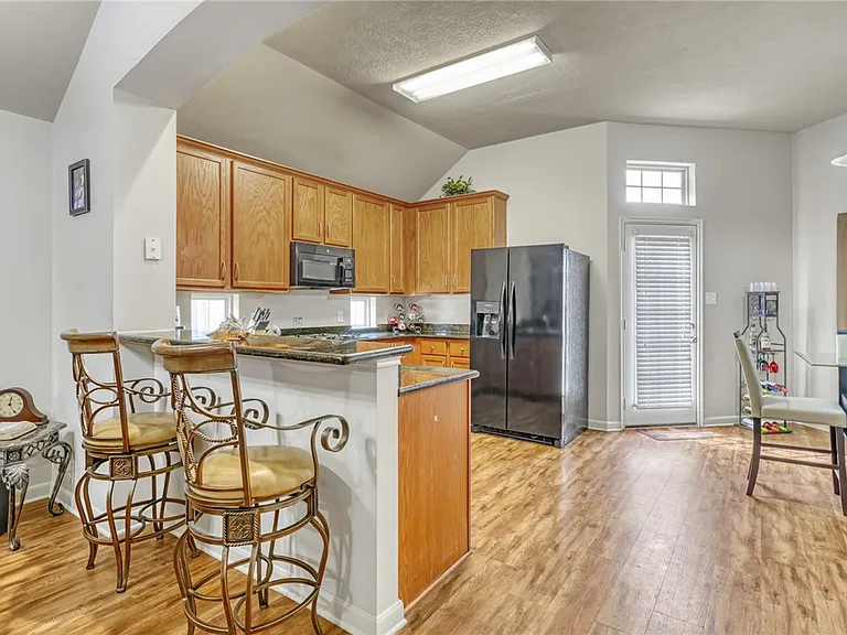 3806 Snowdance Ct — Photo 4
