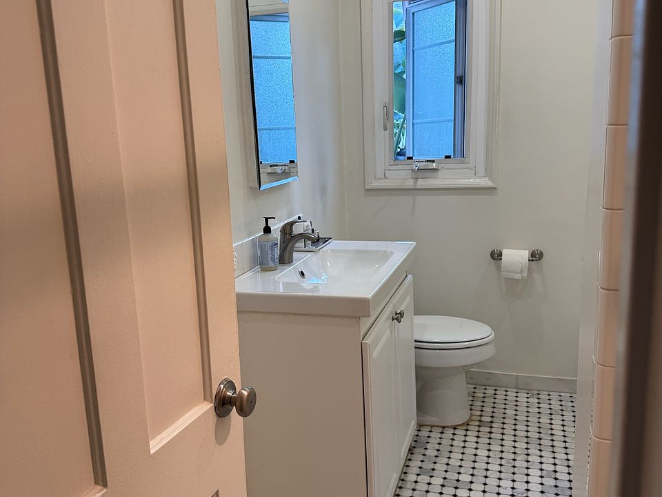 Spacious bathroom.