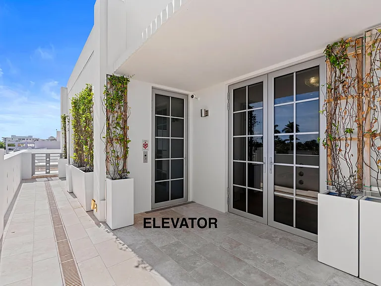 247 Worth Ave #PENTHOUSE — Photo 55