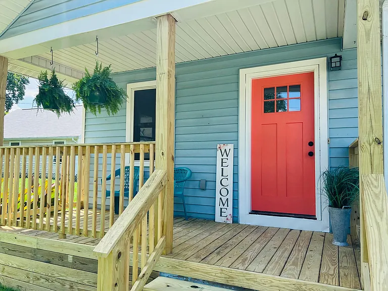 1110 Mechanics Way — Photo 2