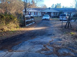 1041 Motlow School Rd, Campobello, SC 29322