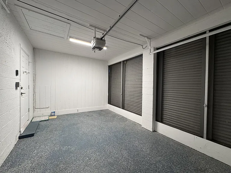 2302 Hyde Park St — Photo 13