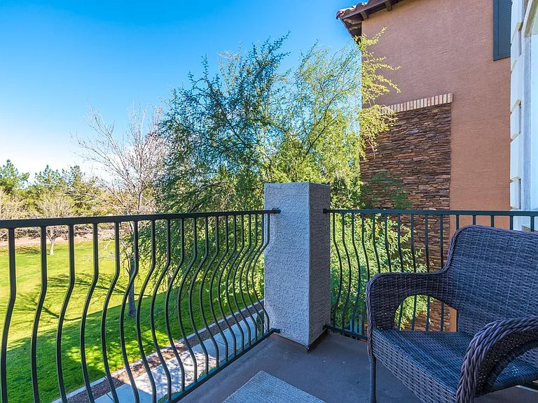 1628 E Canyon Creek Dr — Photo 3