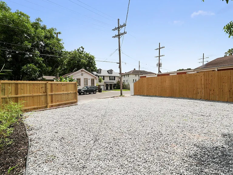 2700 Soniat St #2702 — Photo 2