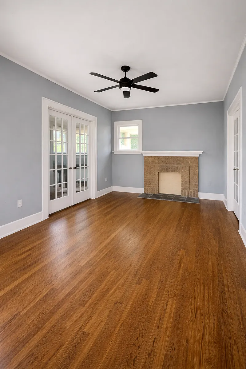 Building Photo - 401 W Saint Elmo Rd #A