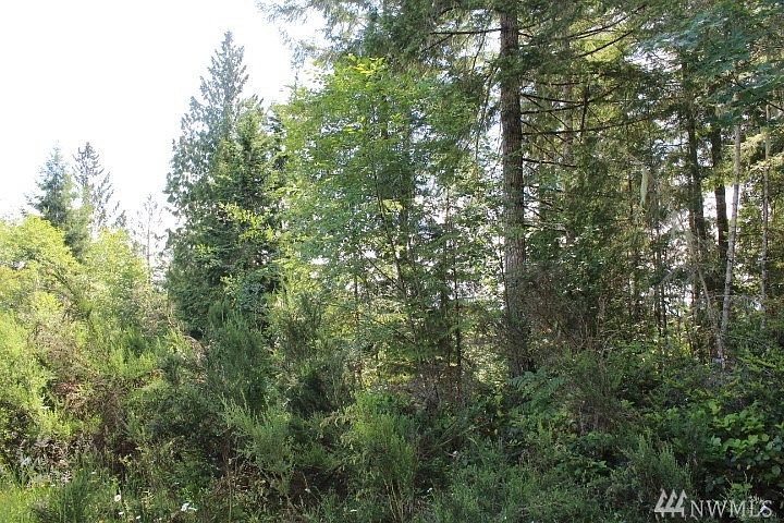 2nd image of 825 E Twilight Way