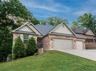 511 SW Sims Dr, Bentonville, AR 72712