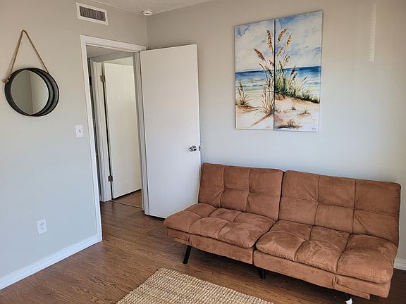 5th image of 1215 N Main St #9
