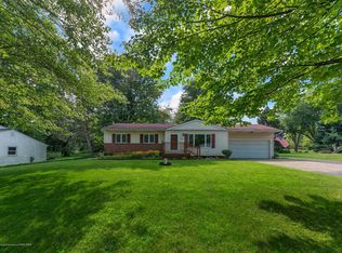 14380 White Oaks Dr, Lansing, MI 48906