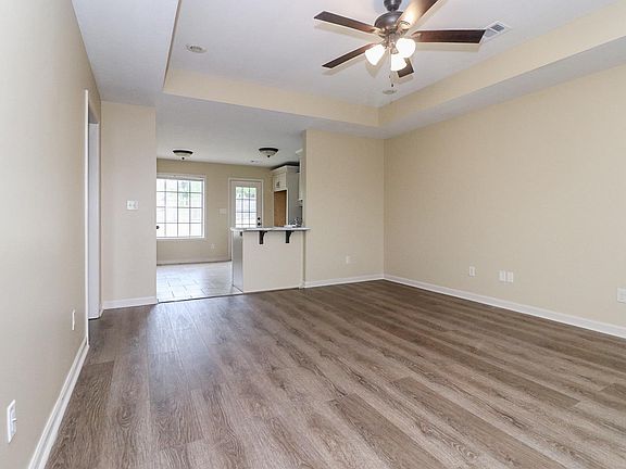 4th image of 313 Wildwood Point