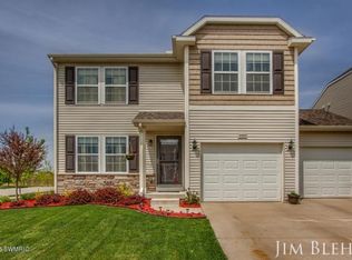 2565 Blooming Bud Ln, Kentwood, MI 49330