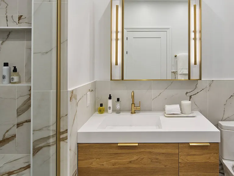 Bathroom Sink 1