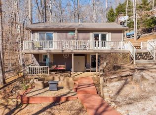 211 Driftwood Ct, Moneta, VA 24121