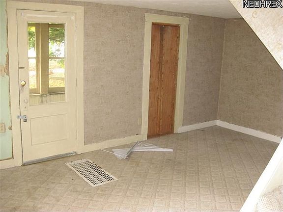 5th image of 529 Hammel St