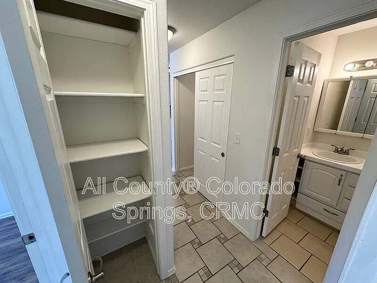 5030 El Camino Dr #8 — Photo 14
