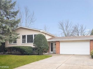 15W611 Patricia Ln, Elmhurst, IL 60126