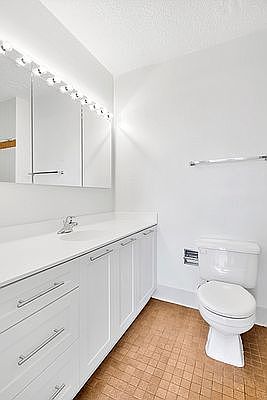 4th image of 247 W 87th St APT 11H