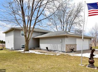 215 Nicholas Dr, Lewiston, MN 55952