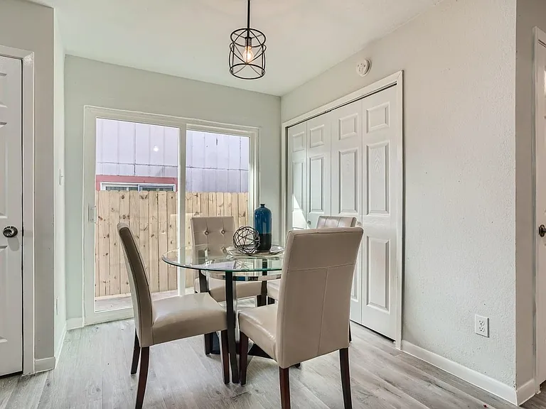 12314 Dellrey Dr #B — Photo 6
