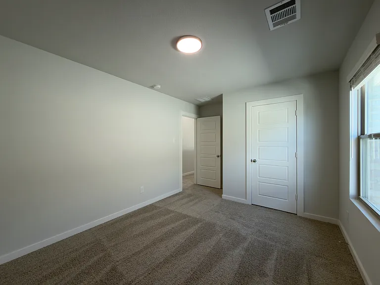 120 Millwood Rd — Photo 37
