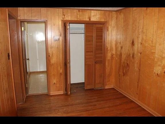 4th image of 1314 Valley Dr #2