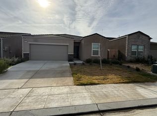 1024 Deerhorn Dr W, Madera, CA 93636