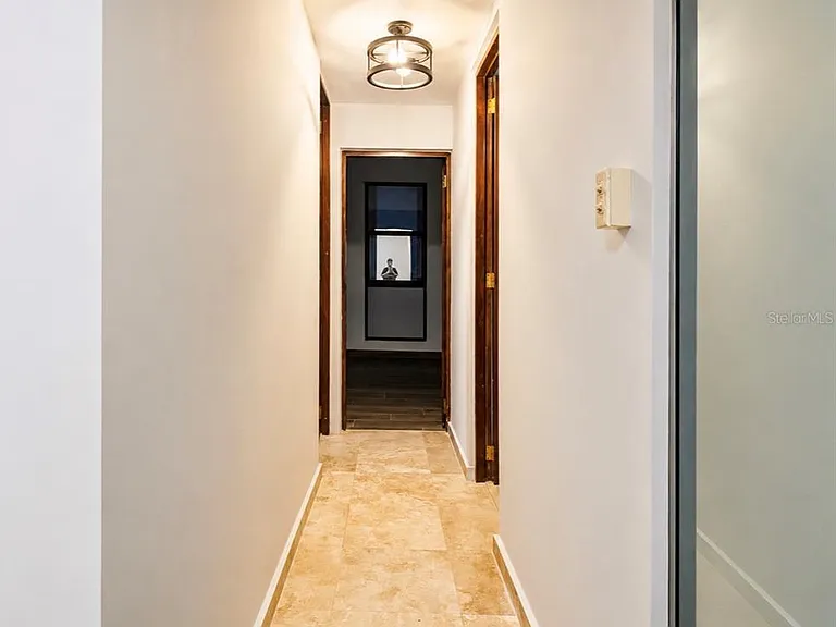 658 Miramar — Photo 10