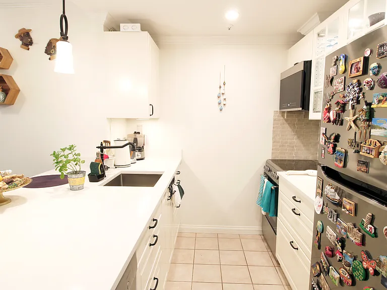 811 Helmcken St #407 — Photo 14