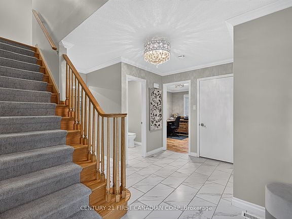 5th image of 603 Country Club Mews