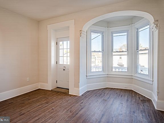 4th image of 400 W Bridge St #3